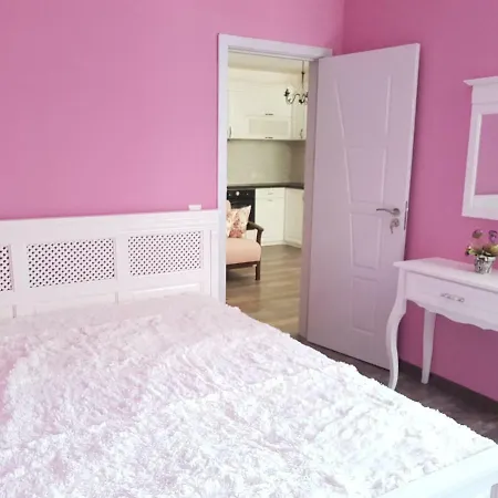 شقة Luxury Furnished In The Heart Of The City